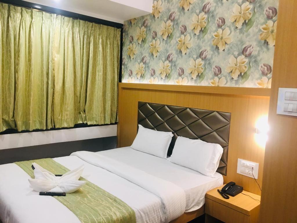 Glitz Hotels The Ar Residency - Nr Thane Railway Station Eksteriør bilde